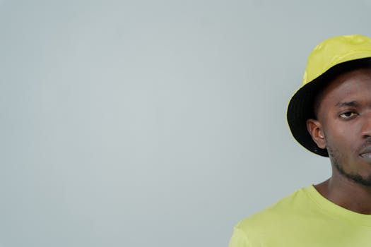 Mastering How to Style Monochrome Outfits for a Bold Look: Beyond the Black and White